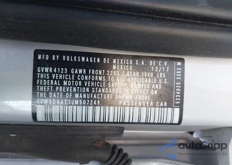 2018 Volkswagen Beetle 2.0T Coast/2.0T S/2.0T Se из США, поврежденный, VIN 3VW5DAAT1JM507249